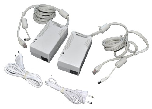 DLAN Freebox F-PL01A  200 Mb-s Internet po prądzie.jpg