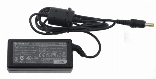 FujiFilm 5V 1.5A AC-5VC 1.jpg