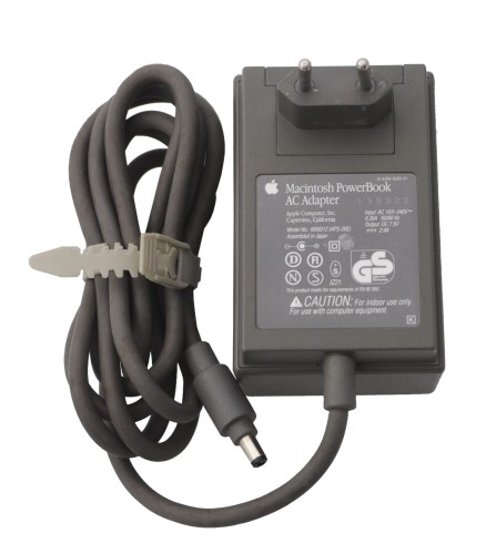 apple macintosh powerbook 7.5V 2A m5651z aps-20e 1.JPG