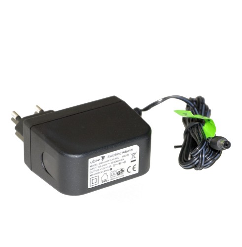 Ubee 12v 2a DSA-24PFD-15 FEU 2.jpg
