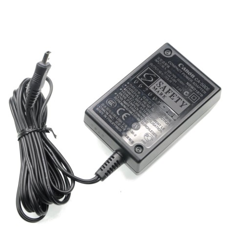 canon ca-590e 8.4v 600ma 1.jpg