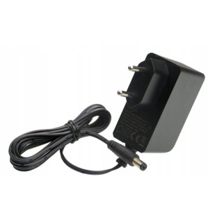 AMC 12V 1A