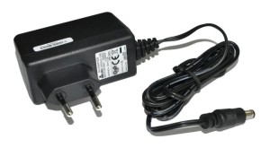 Umec 15V 1.2A