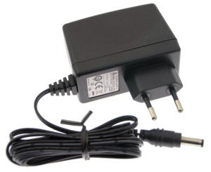 Umec 12V 1.5A