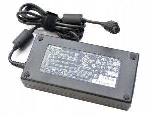 Toshiba 19V 9.5A 4-DIN