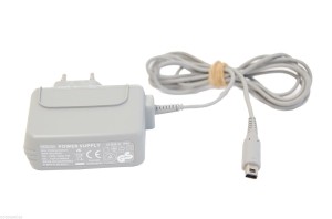 Nintendo 4.6V 900mA